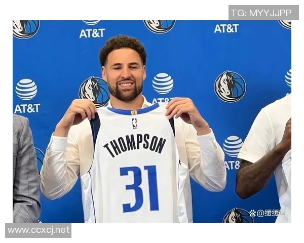 汤普森与快船对决战靴分析揭示球场风格与技术特点